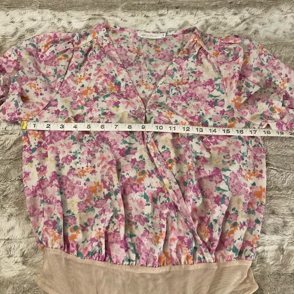 : : ALL IN FAVOR Short Sleeve Floral Faux Wrap Blouse Bodysuit : : - Picture 10 of 14
